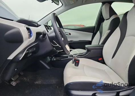 2016 Toyota Prius из США, поврежденный, VIN JTDKARFUXG3506951